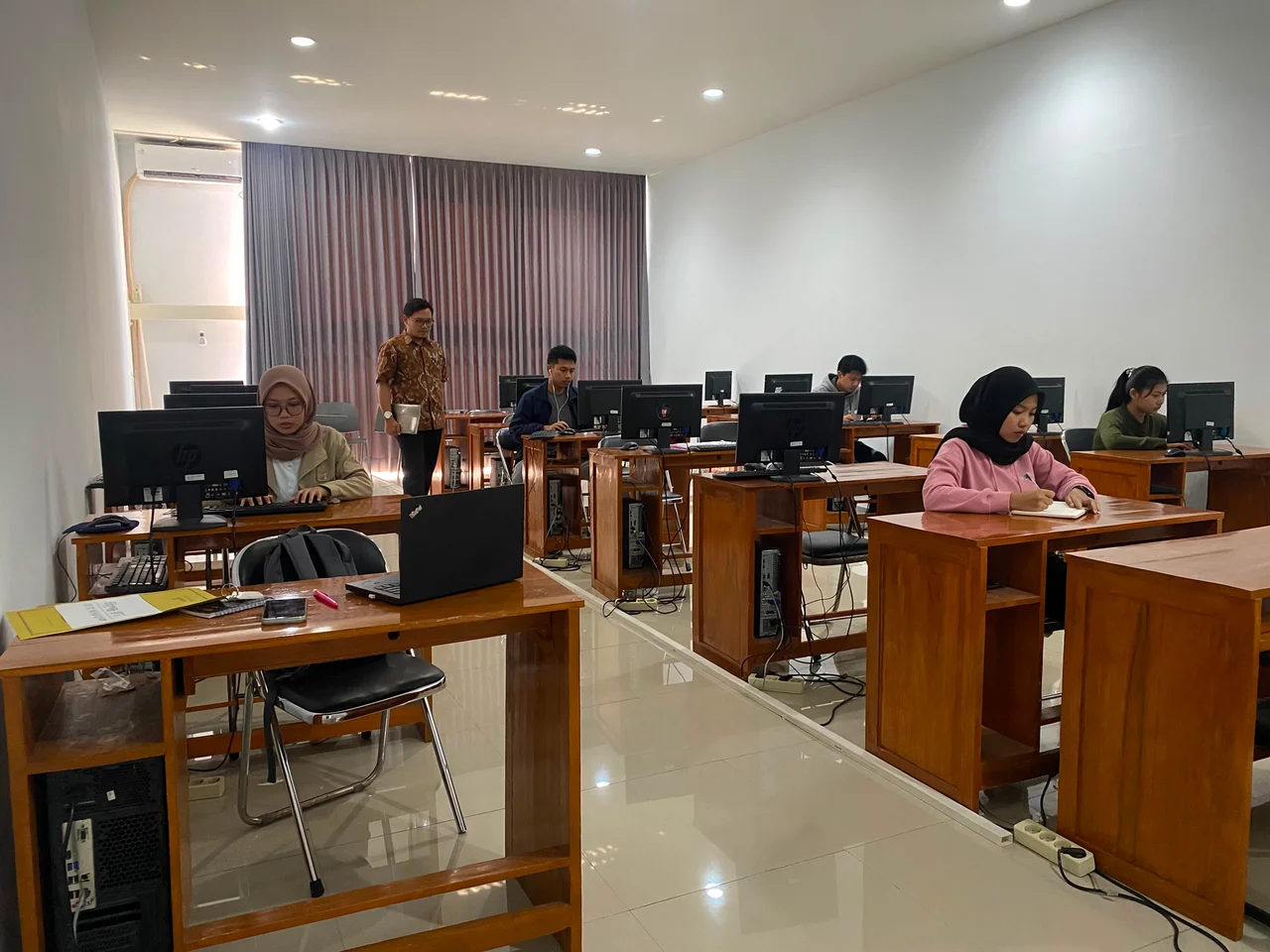 Lab. Komputer