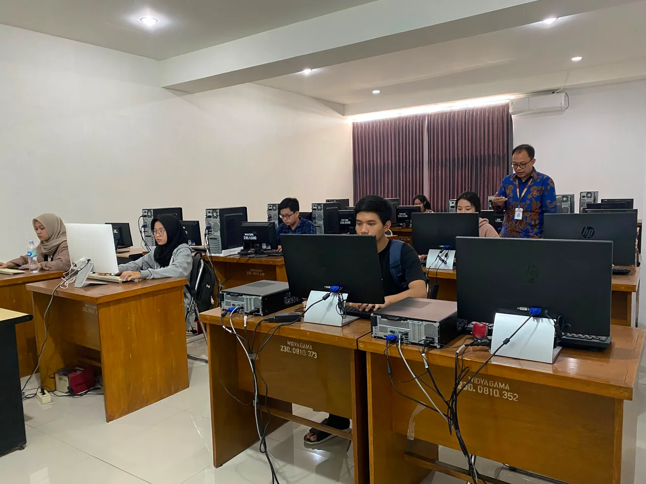 Lab. Multimedia Bisnis Digital
